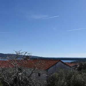 Apartman Denjak, Kornić